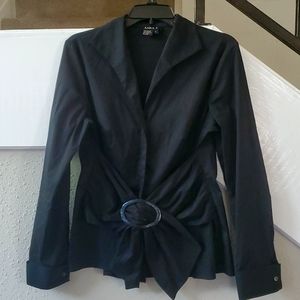 Pretty black wrap blouse in very good condition!